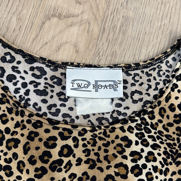 Vintage Leopard Print Short Sleeve Top - Picture 6 of 8
